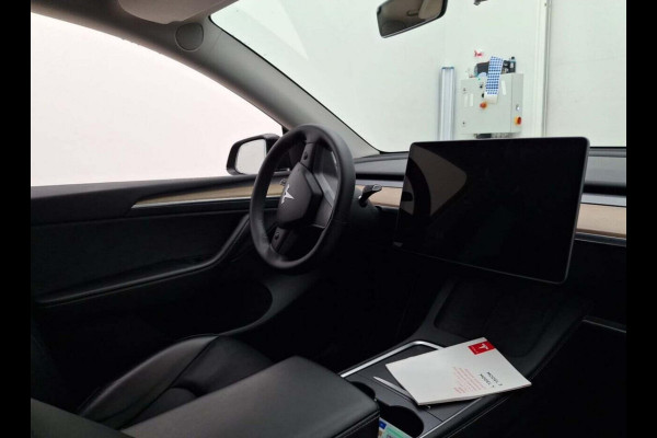 Tesla Model Y Aut. STD Range Plus | Navi | Panorama | Camera