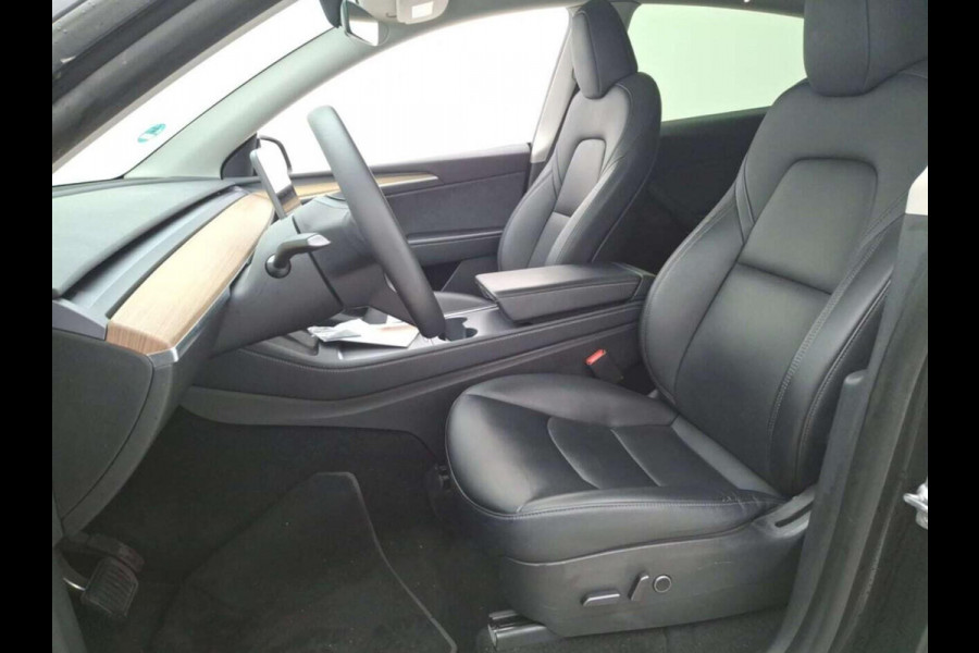Tesla Model Y Aut. STD Range Plus | Navi | Panorama | Camera
