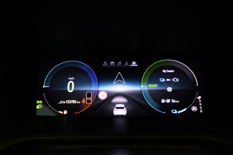 Renault Mégane Estate 1.6 E-Tech Plug-In Hybrid 160 R.S. Line Leer, Schuif-/Kanteldak, Apple Carplay, BOSE, Trekhaak, Camera