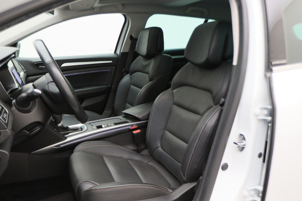 Renault Mégane Estate 1.6 E-Tech Plug-In Hybrid 160 R.S. Line Leer, Schuif-/Kanteldak, Apple Carplay, BOSE, Trekhaak, Camera