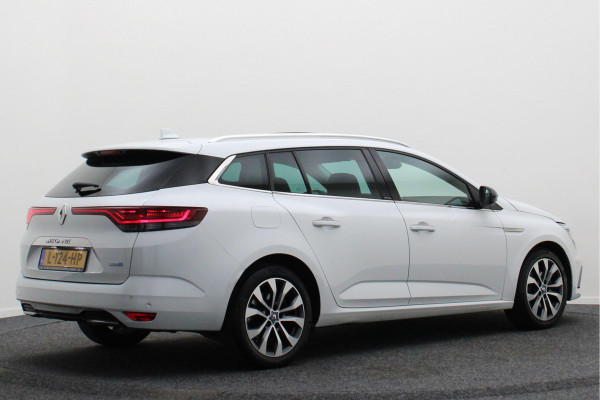 Renault Mégane Estate 1.6 E-Tech Plug-In Hybrid 160 R.S. Line Leer, Schuif-/Kanteldak, Apple Carplay, BOSE, Trekhaak, Camera