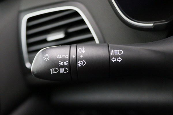 Renault Mégane Estate 1.6 E-Tech Plug-In Hybrid 160 R.S. Line Leer, Schuif-/Kanteldak, Apple Carplay, BOSE, Trekhaak, Camera