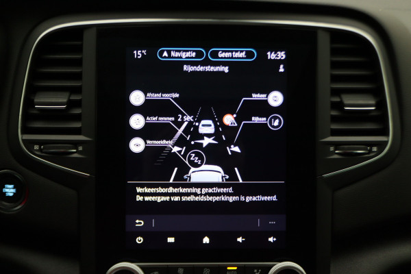 Renault Mégane Estate 1.6 E-Tech Plug-In Hybrid 160 R.S. Line Leer, Schuif-/Kanteldak, Apple Carplay, BOSE, Trekhaak, Camera