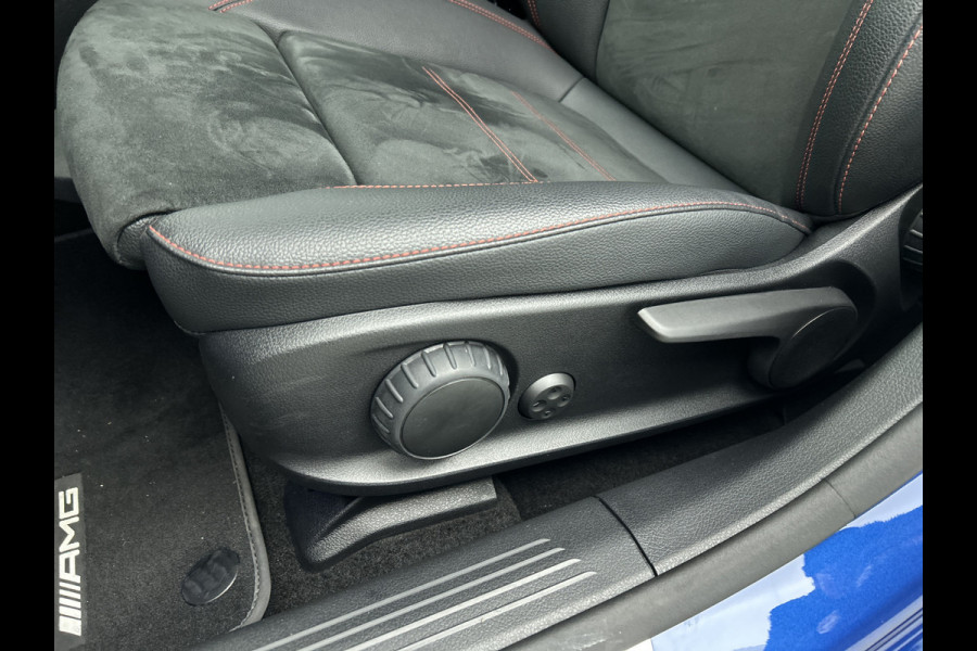 Mercedes-Benz A-Klasse 250 e AMG Plug-In Hybride AMG Line | Night Pakket | Trekhaak | Sfeerverlichting  | Achteruitrijcamera | Stuur en Stoelverwarming. Inclusief 24 maanden MB Certified garantie voor Europa.