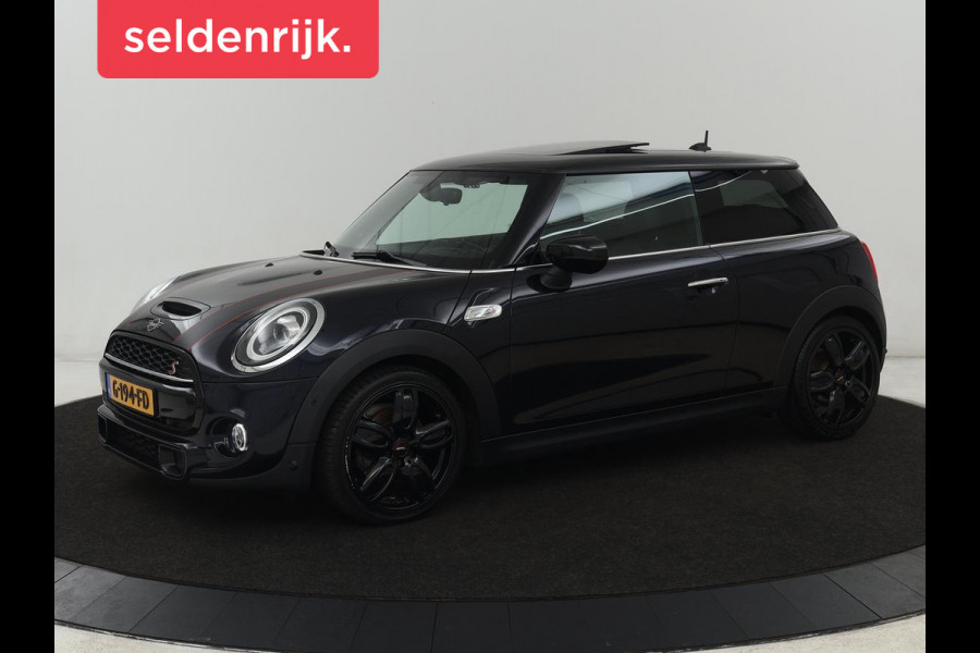 MINI Cooper S 2.0 60 Years | Panoramadak | Stoelverwarming | Leder | Head-Up | Park Assist | Carplay | Navigatie | Keyless | Full LED | Harman/Kardon | Climate control | Cruise control