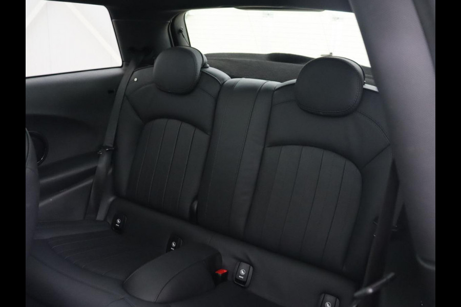 MINI Cooper S 2.0 60 Years | Panoramadak | Stoelverwarming | Leder | Head-Up | Park Assist | Carplay | Navigatie | Keyless | Full LED | Harman/Kardon | Climate control | Cruise control