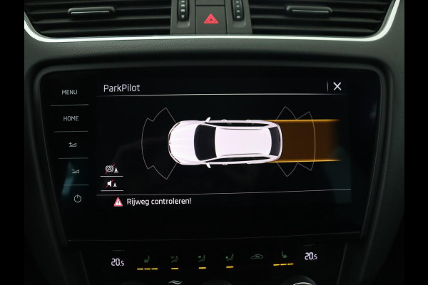 Škoda Octavia 1.0 TSI Business Edition Plus | Leder | Stoelverwarming | Virtual Cockpit | Trekhaak | Full LED | Keyless | Canton Sound | Carplay | Navigatie