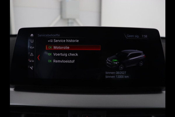 BMW X1 sDrive20i Executive | Sportstoelen | Head-Up | Full LED | Navigatie | DAB | Climate control | Parkeerhulp | Cruise control | Bluetooth