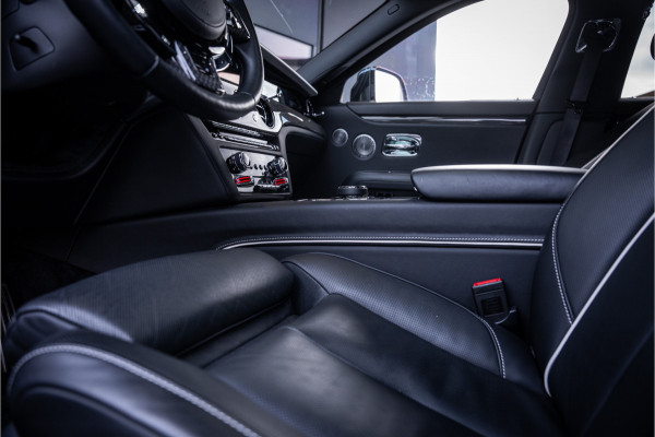 Rolls-Royce Ghost 6.75 V12 - Black Badge | Sterrenhemel | Bespoke Audio | Stoelkoeling & Massage