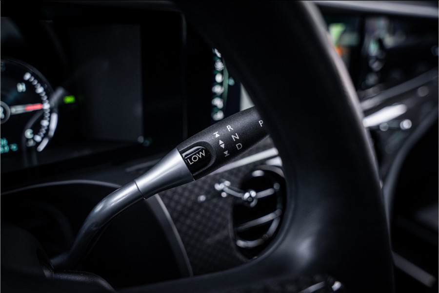 Rolls-Royce Ghost 6.75 V12 - Black Badge | Sterrenhemel | Bespoke Audio | Stoelkoeling & Massage