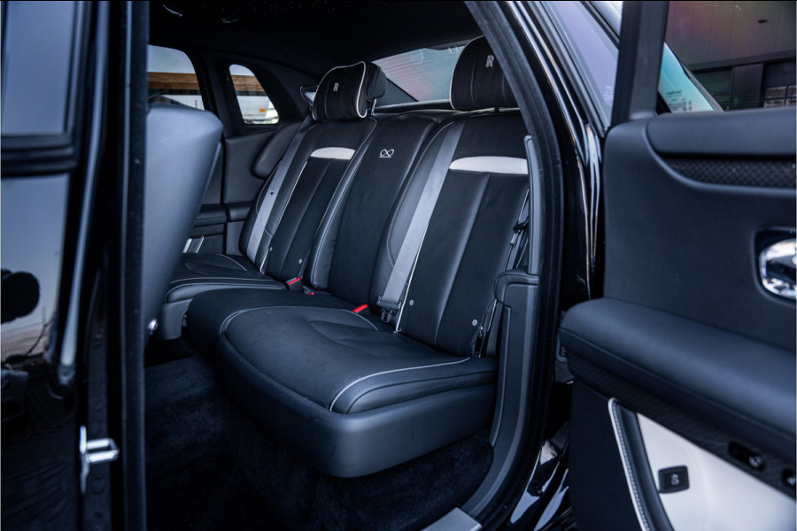 Rolls-Royce Ghost 6.75 V12 - Black Badge | Sterrenhemel | Bespoke Audio | Stoelkoeling & Massage