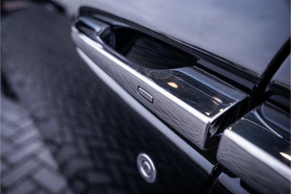 Rolls-Royce Ghost 6.75 V12 - Black Badge | Sterrenhemel | Bespoke Audio | Stoelkoeling & Massage