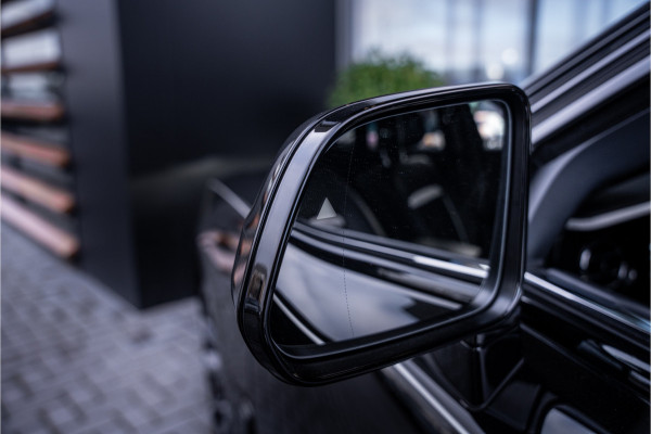 Rolls-Royce Ghost 6.75 V12 - Black Badge | Sterrenhemel | Bespoke Audio | Stoelkoeling & Massage