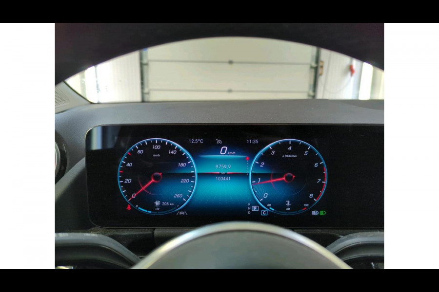 Mercedes-Benz B-Klasse 200 Business Solution Luxury NL AUTO | WIDESCREEN | PANO | CAMERA | TREKHAAK