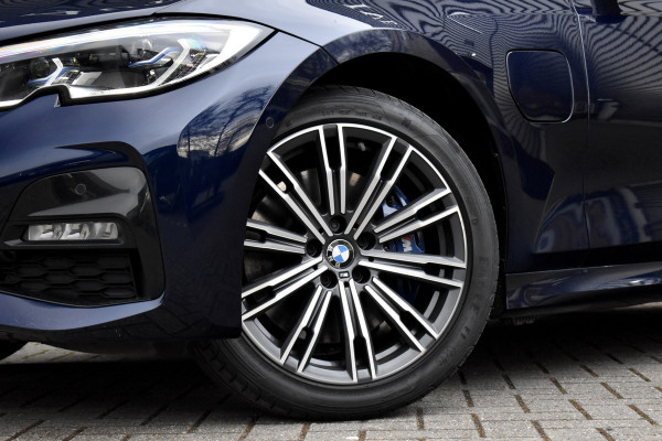 BMW 3 Serie 330e M Sport Individual | Pano | ACC | Laser Light | Memory | Harman/Kardon | Camera |