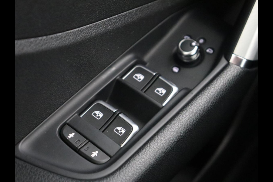 Audi Q2 30 TFSI epic | Full LED | Sportstoelen | Navigatie | Climate control | Cruise control | Parkeerhulp | Bluetooth