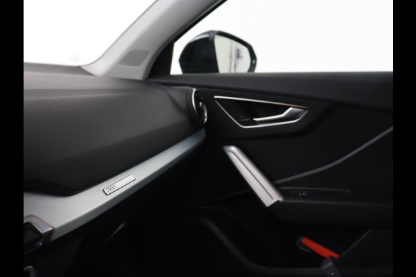 Audi Q2 30 TFSI epic | Full LED | Sportstoelen | Navigatie | Climate control | Cruise control | Parkeerhulp | Bluetooth