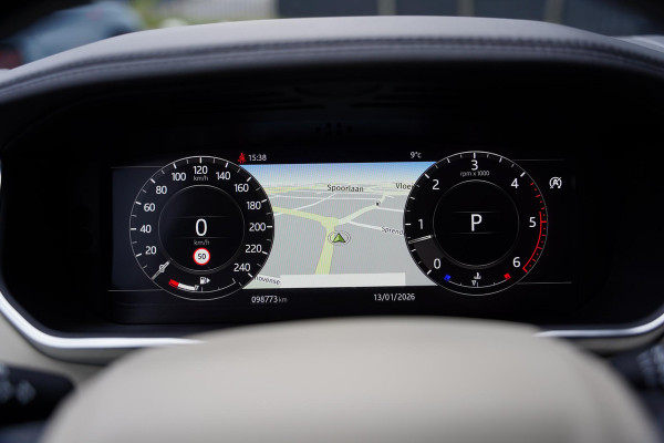 Land Rover Range Rover 3.0 SDV6 HSE Panoramadak / Meridian / Elek. Trekhaak