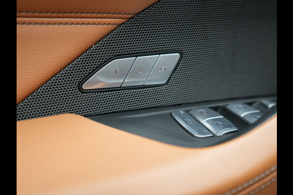 BMW 4 Serie Gran Coupé 430i M Sport 245pk Dealer O.H Sanremo Green | Panodak | Lederen Competition Stoelen Memory & Verwarmd | Adaptive Onderstel | 360 Camera | Harman & Kardon | 19" L.M | Carbon | Apple Carplay | Navigatie | Blis | Virtual | DAB |