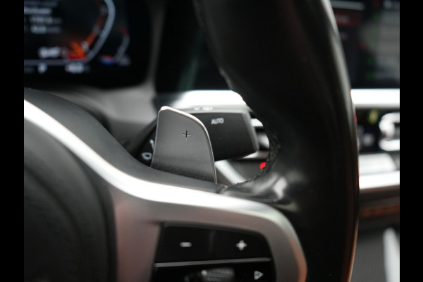 BMW 4 Serie Gran Coupé 430i M Sport 245pk Dealer O.H Sanremo Green | Panodak | Lederen Competition Stoelen Memory & Verwarmd | Adaptive Onderstel | 360 Camera | Harman & Kardon | 19" L.M | Carbon | Apple Carplay | Navigatie | Blis | Virtual | DAB |