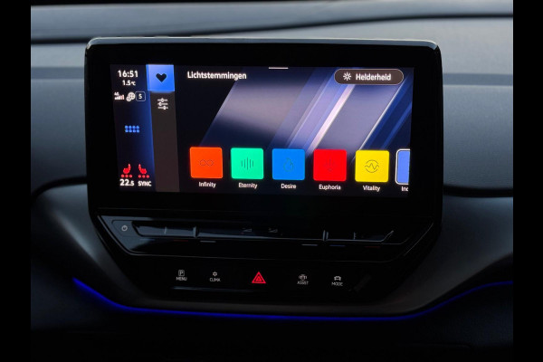 Volkswagen ID.4 First 77 kWh, achteruitrijcamera, 20 inch licht metalen velgen, led,stoelverwarming, 1 e eigenaar, NL auto met nap