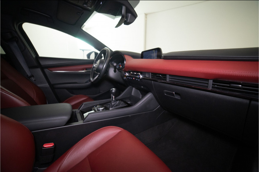 Mazda 3 2.0 e-SkyActiv-X M Hybrid 180 Luxury 187PK | NL AUTO+NAP | Bose | Leder | HUD | Elektr. Stoelen | VOL OPTIE! 12 MND Garantie