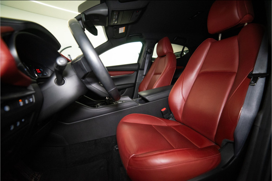Mazda 3 2.0 e-SkyActiv-X M Hybrid 180 Luxury 187PK | NL AUTO+NAP | Bose | Leder | HUD | Elektr. Stoelen | VOL OPTIE! 12 MND Garantie