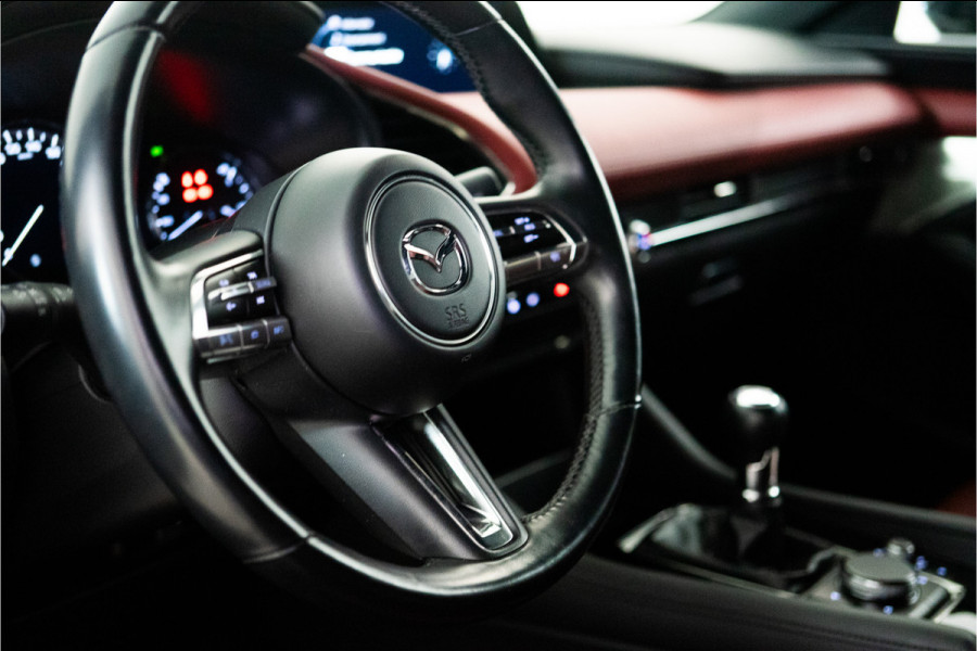 Mazda 3 2.0 e-SkyActiv-X M Hybrid 180 Luxury 187PK | NL AUTO+NAP | Bose | Leder | HUD | Elektr. Stoelen | VOL OPTIE! 12 MND Garantie