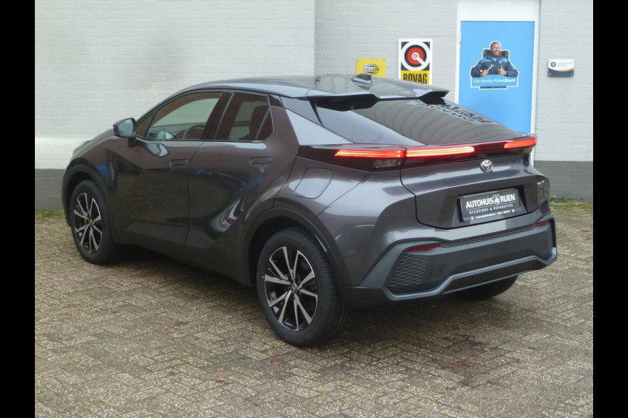 Toyota C-HR 2.0 Plug-in Hybrid 220 Dynamic|Stoel/Stuurverwarming|Groot-Navi|Adaptive-Cruise|Apple-Carplay/Android-Auto