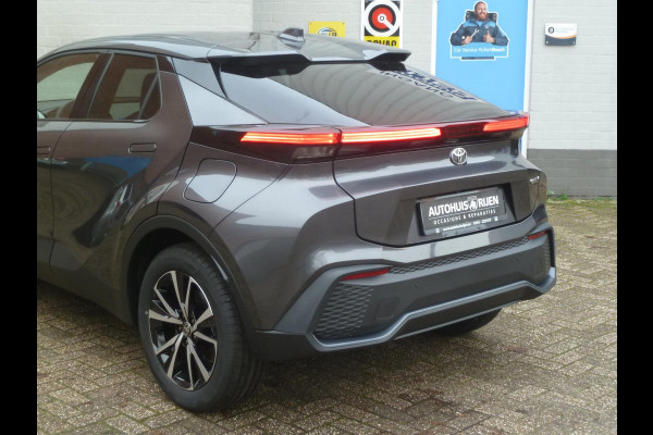 Toyota C-HR 2.0 Plug-in Hybrid 220 Dynamic|Stoel/Stuurverwarming|Groot-Navi|Adaptive-Cruise|Apple-Carplay/Android-Auto