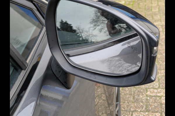 Toyota C-HR 2.0 Plug-in Hybrid 220 Dynamic|Stoel/Stuurverwarming|Groot-Navi|Adaptive-Cruise|Apple-Carplay/Android-Auto