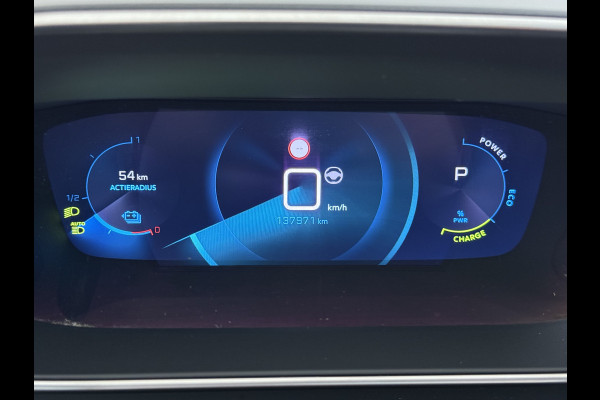 Peugeot e-208 EV GT-line 350 50kWh Pano-dak 360°Camera Leder/Alcantara Adaptive-Cruise Apple Carplay Android Auto Navi Ecc Pdc-a+v SOH 89% Stoelverwarming Led Lmv 17" Regen-Lichtsensor Privacy Glas Keyless DAB+ 1e Eigenaar Origineel Nederlandse Auto Dealeronderhouden Bomvol € 40.000 nieuw!