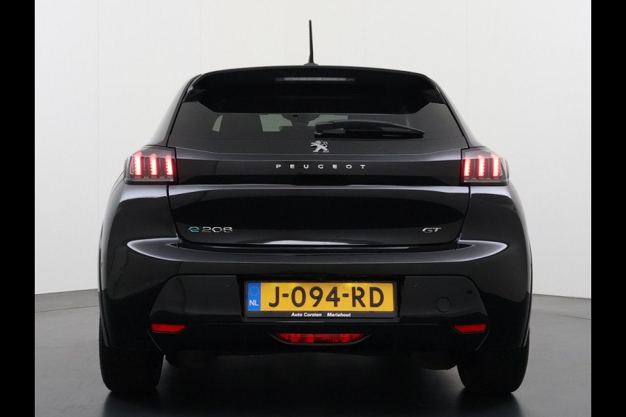Peugeot e-208 EV GT-line 350 50kWh Pano-dak 360°Camera Leder/Alcantara Adaptive-Cruise Apple Carplay Android Auto Navi Ecc Pdc-a+v SOH 89% Stoelverwarming Led Lmv 17" Regen-Lichtsensor Privacy Glas Keyless DAB+ 1e Eigenaar Origineel Nederlandse Auto Dealeronderhouden Bomvol € 40.000 nieuw!