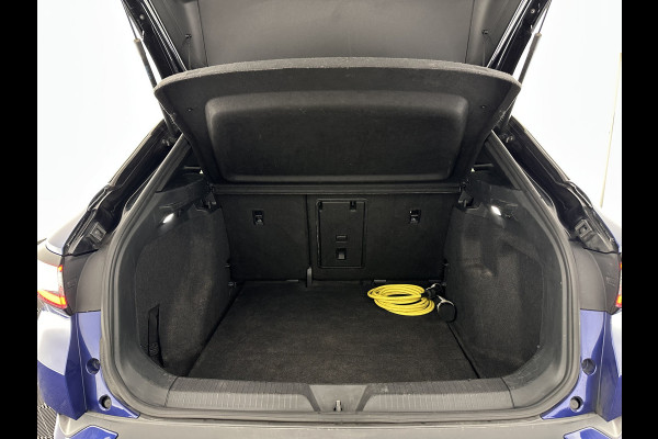 Volkswagen ID.4 First 77 kWh [ 3-Fase ] {SOH-83%} (INCL-BTW) *LEATHER-MICROFIBRE | FULL-LED | ADAPTIVE-CRUISE | HEATED-COMFORTSEATS | DIGI-COCKPIT | AMBIENTLIGHT | NAVI-FULLMAP | PDC | TOWBAR | PRIVACY-GLASS | CAMERA | 20''ALU*