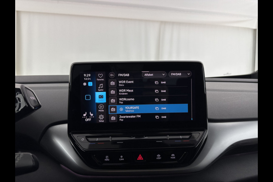 Volkswagen ID.4 First 77 kWh [ 3-Fase ] {SOH-83%} (INCL-BTW) *LEATHER-MICROFIBRE | FULL-LED | ADAPTIVE-CRUISE | HEATED-COMFORTSEATS | DIGI-COCKPIT | AMBIENTLIGHT | NAVI-FULLMAP | PDC | TOWBAR | PRIVACY-GLASS | CAMERA | 20''ALU*