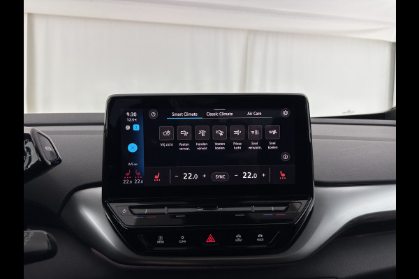 Volkswagen ID.4 First 77 kWh [ 3-Fase ] {SOH-83%} (INCL-BTW) *LEATHER-MICROFIBRE | FULL-LED | ADAPTIVE-CRUISE | HEATED-COMFORTSEATS | DIGI-COCKPIT | AMBIENTLIGHT | NAVI-FULLMAP | PDC | TOWBAR | PRIVACY-GLASS | CAMERA | 20''ALU*