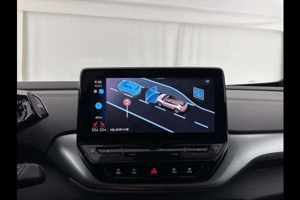 Volkswagen ID.4 First 77 kWh [ 3-Fase ] {SOH-83%} (INCL-BTW) *LEATHER-MICROFIBRE | FULL-LED | ADAPTIVE-CRUISE | HEATED-COMFORTSEATS | DIGI-COCKPIT | AMBIENTLIGHT | NAVI-FULLMAP | PDC | TOWBAR | PRIVACY-GLASS | CAMERA | 20''ALU*
