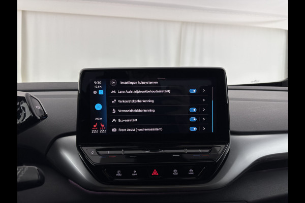 Volkswagen ID.4 First 77 kWh [ 3-Fase ] {SOH-83%} (INCL-BTW) *LEATHER-MICROFIBRE | FULL-LED | ADAPTIVE-CRUISE | HEATED-COMFORTSEATS | DIGI-COCKPIT | AMBIENTLIGHT | NAVI-FULLMAP | PDC | TOWBAR | PRIVACY-GLASS | CAMERA | 20''ALU*