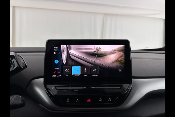 Volkswagen ID.4 First 77 kWh [ 3-Fase ] {SOH-83%} (INCL-BTW) *LEATHER-MICROFIBRE | FULL-LED | ADAPTIVE-CRUISE | HEATED-COMFORTSEATS | DIGI-COCKPIT | AMBIENTLIGHT | NAVI-FULLMAP | PDC | TOWBAR | PRIVACY-GLASS | CAMERA | 20''ALU*