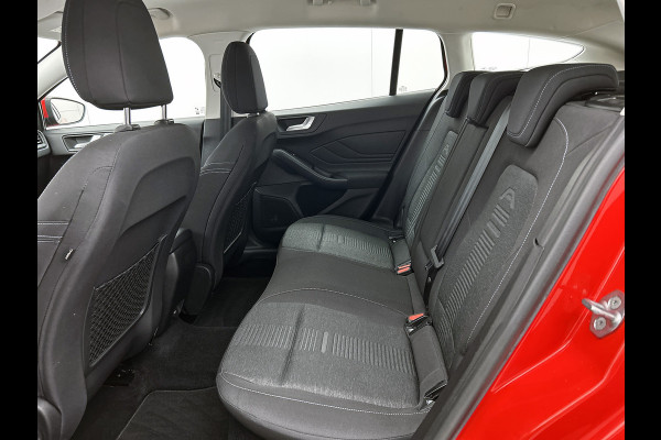 Ford FOCUS Wagon 1.5D 120PK Euro6 Active Business / Trekhaak / Navigatie / Airco / Pdc.V+A / Xenon / B&O Radio multimedia / Technology-Family Pack / Apk 06-2026