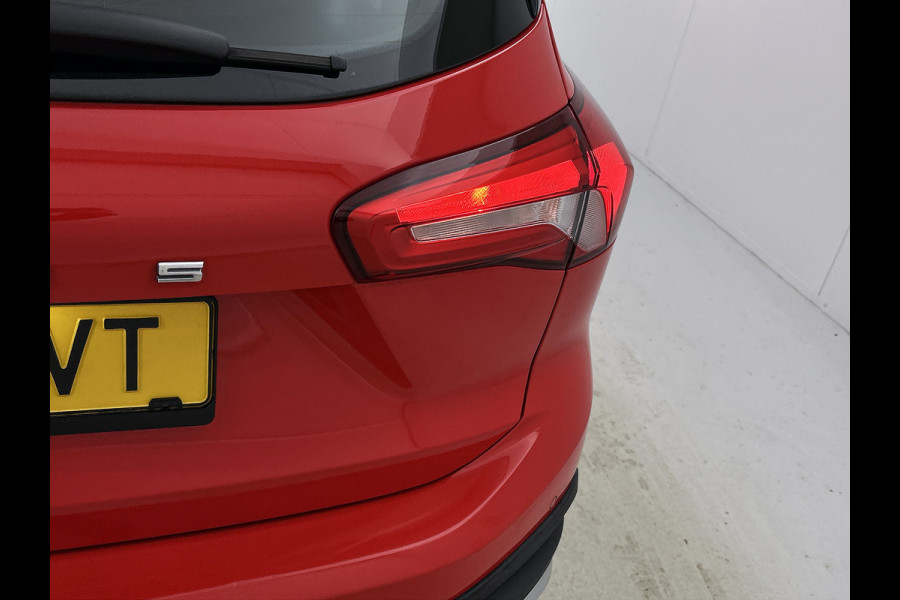 Ford FOCUS Wagon 1.5D 120PK Euro6 Active Business / Trekhaak / Navigatie / Airco / Pdc.V+A / Xenon / B&O Radio multimedia / Technology-Family Pack / Apk 06-2026