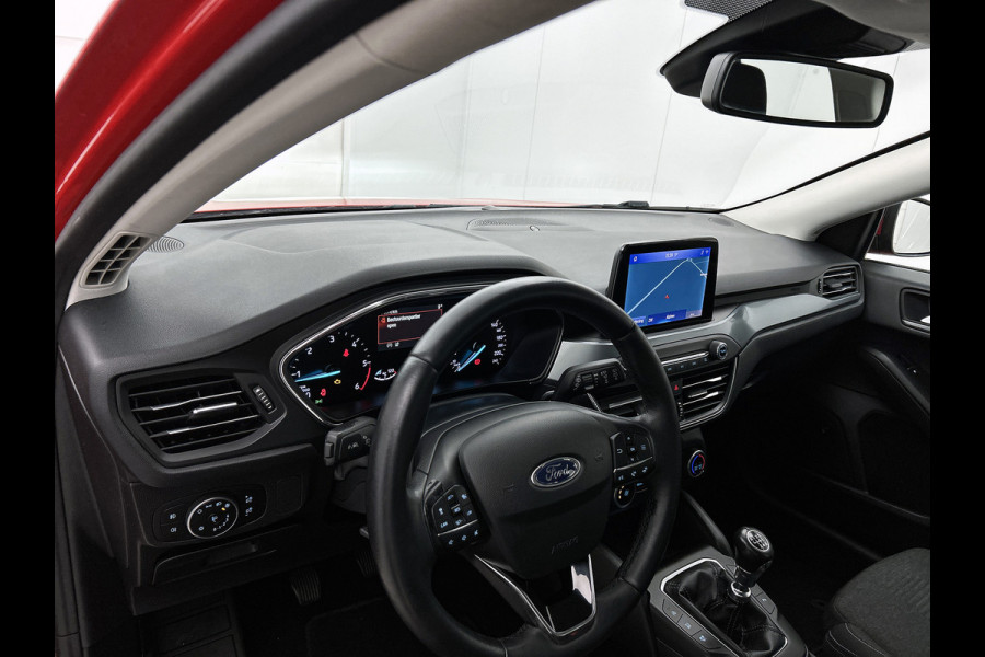 Ford FOCUS Wagon 1.5D 120PK Euro6 Active Business / Trekhaak / Navigatie / Airco / Pdc.V+A / Xenon / B&O Radio multimedia / Technology-Family Pack / Apk 06-2026