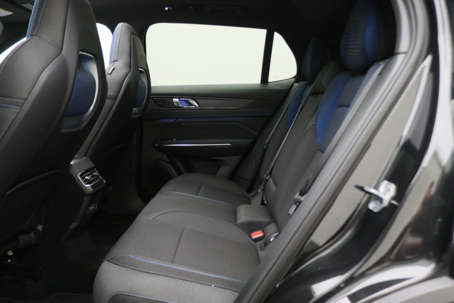 Lynk & Co 01 1.5 360° Camera, Panoramadak, ACC, Apple Carplay, DAB, PDC, 20''