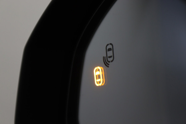 Lynk & Co 01 1.5 360° Camera, Panoramadak, ACC, Apple Carplay, DAB, PDC, 20''