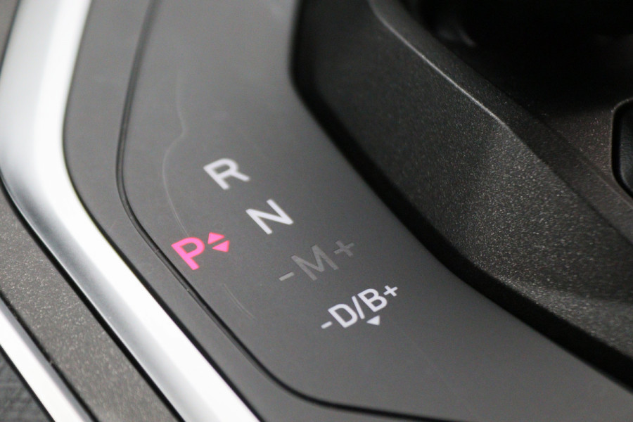 Lynk & Co 01 1.5 360° Camera, Panoramadak, ACC, Apple Carplay, DAB, PDC, 20''