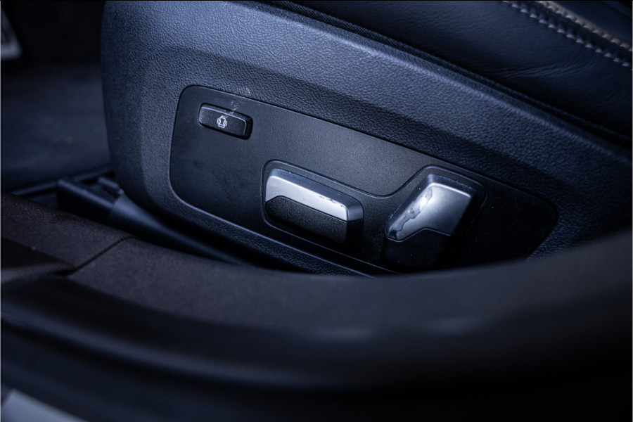 BMW 3 Serie Touring M340i xDrive High Executive - Panorama | H&K | Memory | Laser | 360 Camera | Elek. Trekhaak