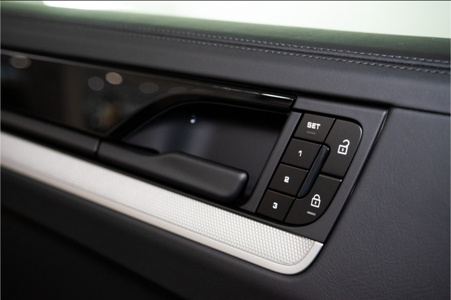 Porsche Cayenne 3.0 E-Hybrid 470PK | InnoDrive | Pano | Matrix | Luchtvering | Bose | Fabrieksgarantie