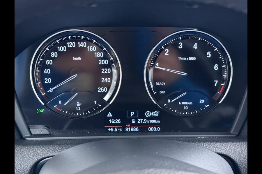 BMW 1-serie 118i AUT-8 Sport Navi Ecc Trekhaak Pdc Sportstoelen Corporate Edition Lmv 17" Regen-Lichtsensor Isofix Bluetooth Origineel Nederlandse Auto Zeer nette BMW 118I