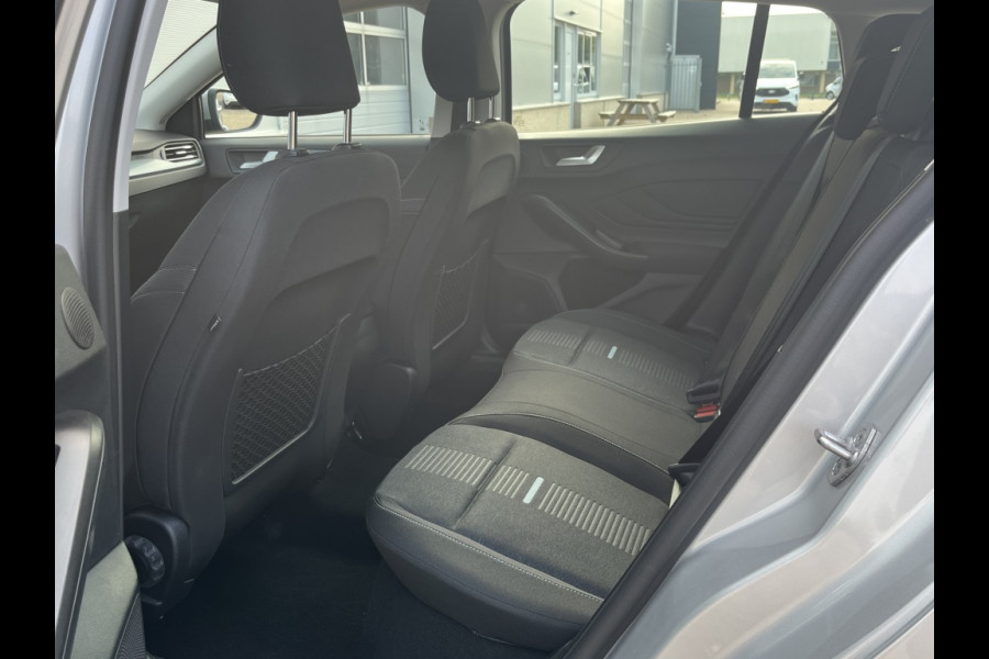 Ford FOCUS Wagon 1.0 EBH Active 155PK AUTOMAAT! TREKHAAK! DRIVERPACK! WINTERPACK