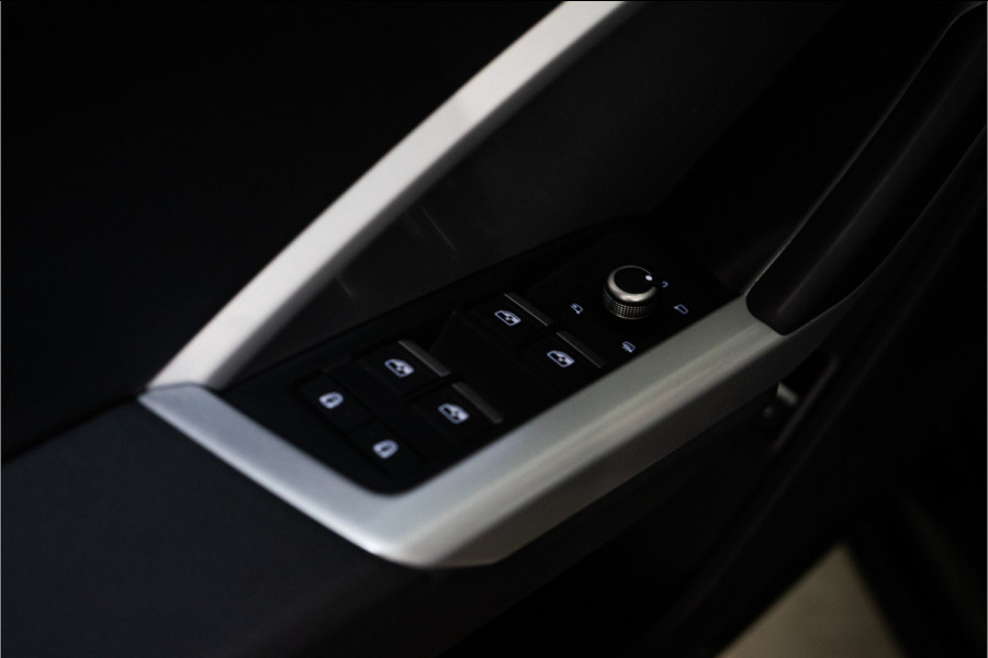 Audi Q3 Sportback 45 TFSI e S Business 245PK | Pano | Acc | Leder | Carplay | Stoelverw. | 12 MND Garantie